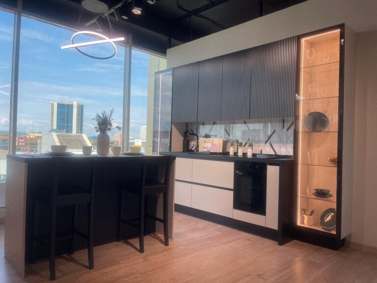 Салон Любимая кухня Фирменный салон 