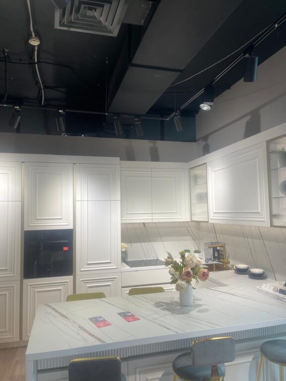 Салон Любимая кухня Фирменный салон 