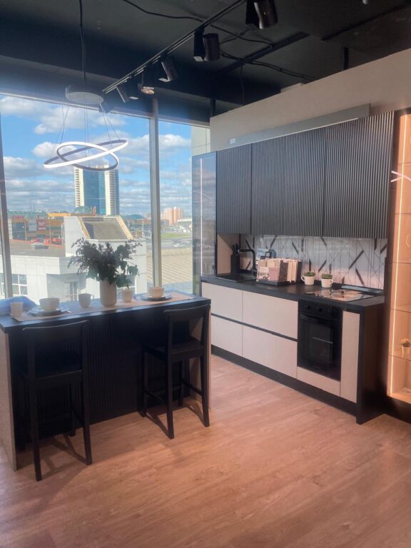 Салон Любимая кухня Фирменный салон 