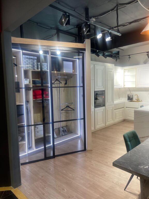 Салон Любимая кухня Фирменный салон 